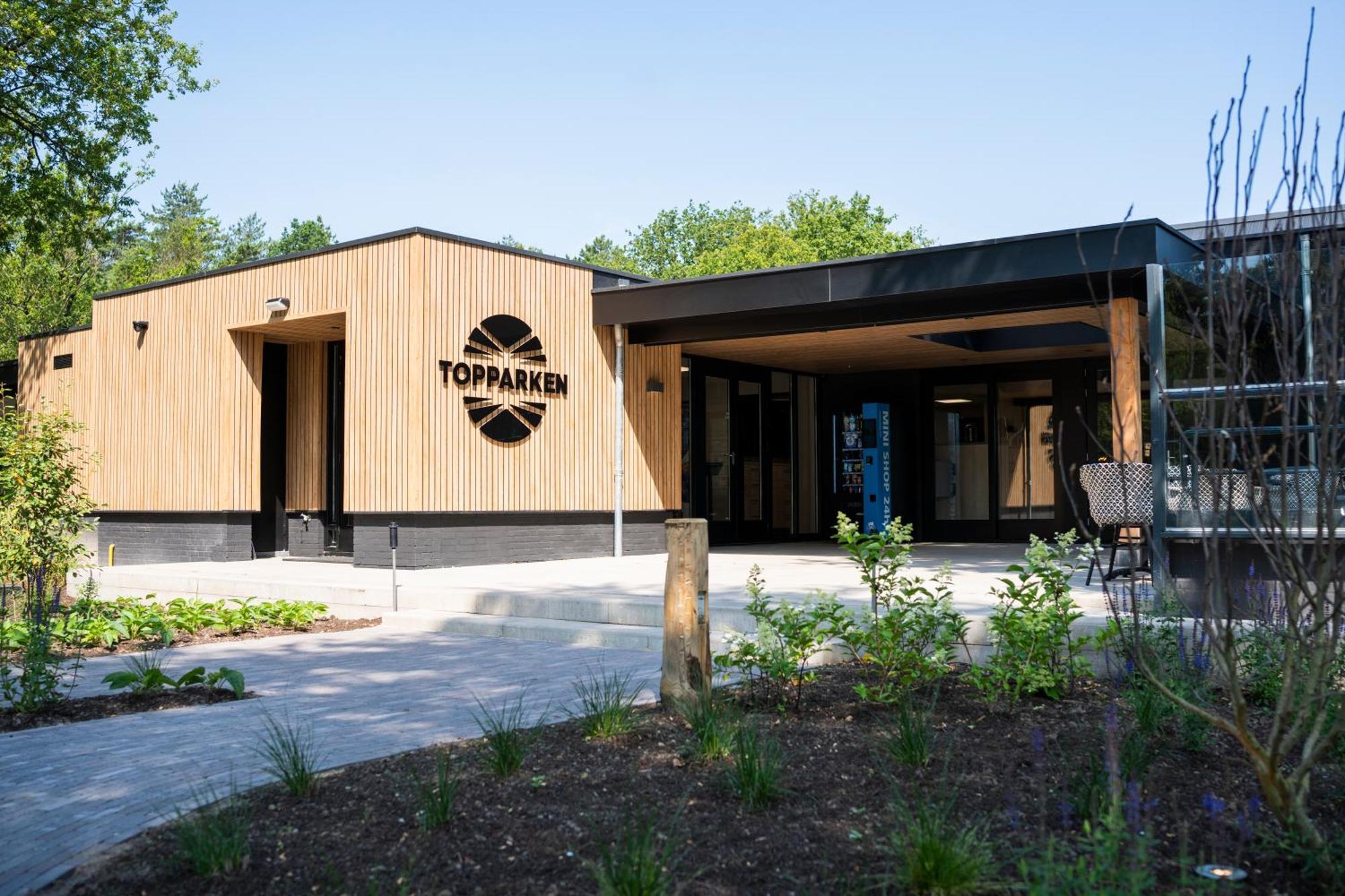 Topparken - Resort De Brabantse Kempen Lage Mierde Exterior foto
