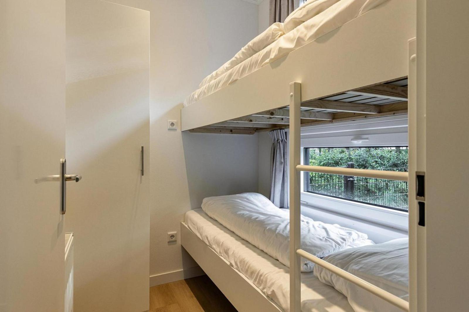 Topparken - Resort De Brabantse Kempen Lage Mierde Zimmer foto